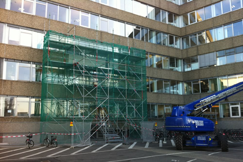 Hanau, Außenfassade eines Verwaltungsgebäudes